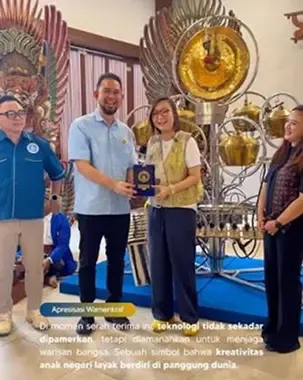 Sekar Nuswantoro Gamelan Robot